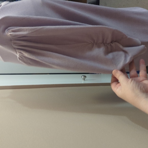 Lavender light weight sweater - Picture 4 of 6